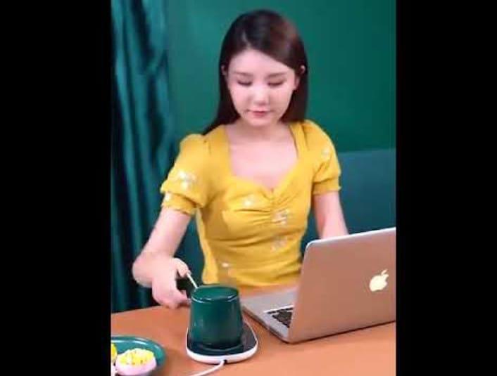 Elegant Ceramic Mug Set With Intelligent Heating And Spoon